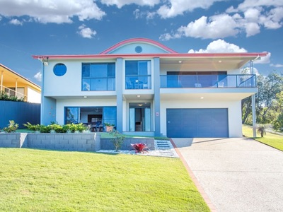 Cooloola-Rainbow Beach home, photo 3