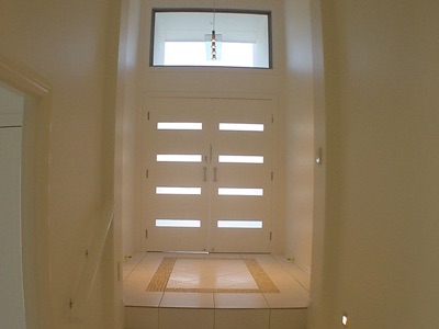 Corvus - Robina home — entry/portico