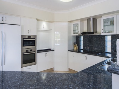 Fernlea-Hope Island home, photo 3