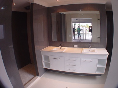 Limetree -Runaway Bay home — ensuite/bathroom