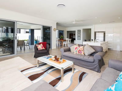 Lindsay-Paradise Point home, photo 6