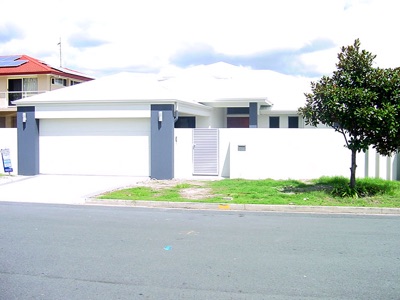 Lindsay-Paradise Point home — front/exterior