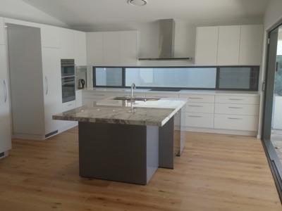 Lindsay-Paradise Point home, photo 4