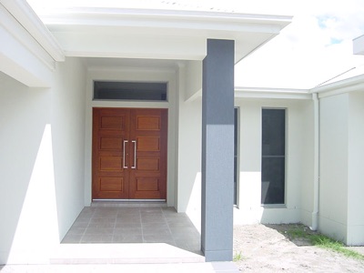 Lindsay-Paradise Point home — front/exterior