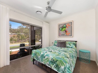 Lone Pine home, photo 13
