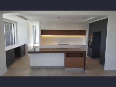 McQueen home, photo 7