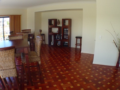 North Bank-Riverlinks home, photo 3