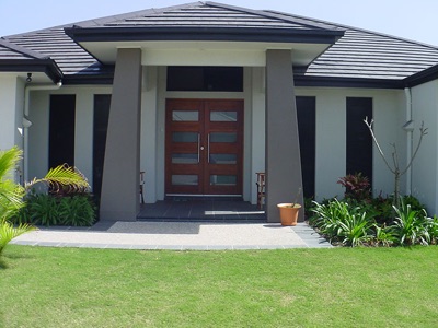 Rushcutter - Oxenford home — entry/portico