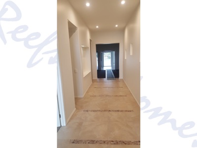 RV Design - Lindsay home — entry/portico