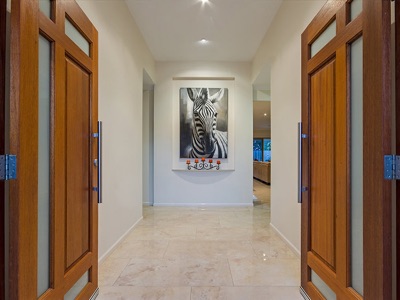 Saddle Back-Oxenford home, photo 4