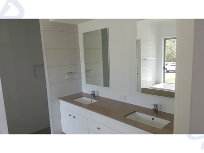 Tarawara-Tallai home — ensuite/bathroom