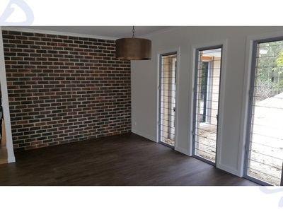 Tarawara-Tallai home — dining