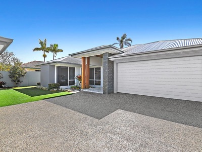 The Point home, photo 2