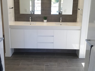 The Point home — ensuite/bathroom